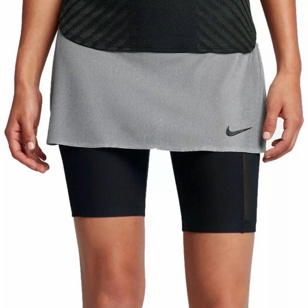 Nike DryFit Tennis Skirt w/Built-in Shorts, Platinum/Black, - Picture 5 of 10